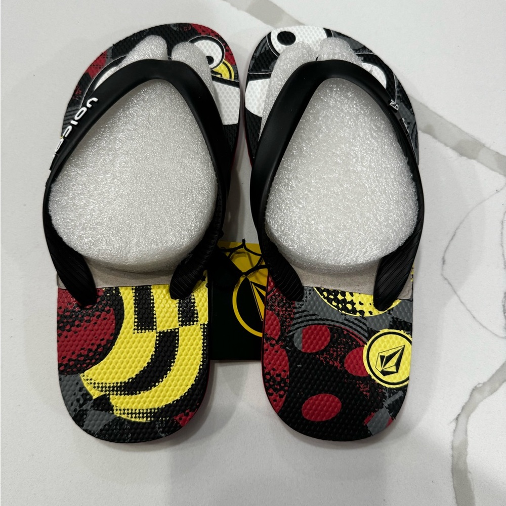 Volcom Little Youth Comfort Yellow/Red/Grey Kids Sandals NWT MSRP $14